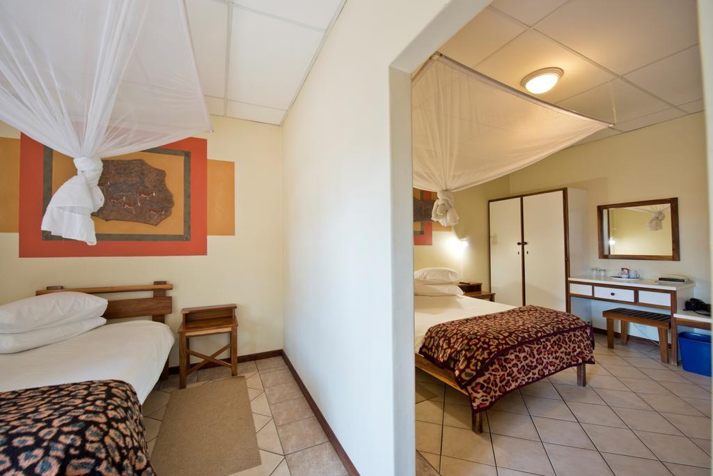 Oshakati Country Hotel Quarto foto